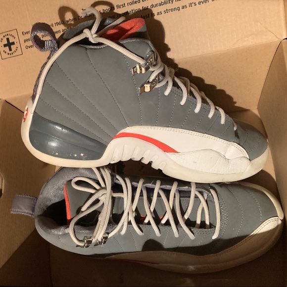 Air Jordan’s 12 retro - Picture 1 of 2